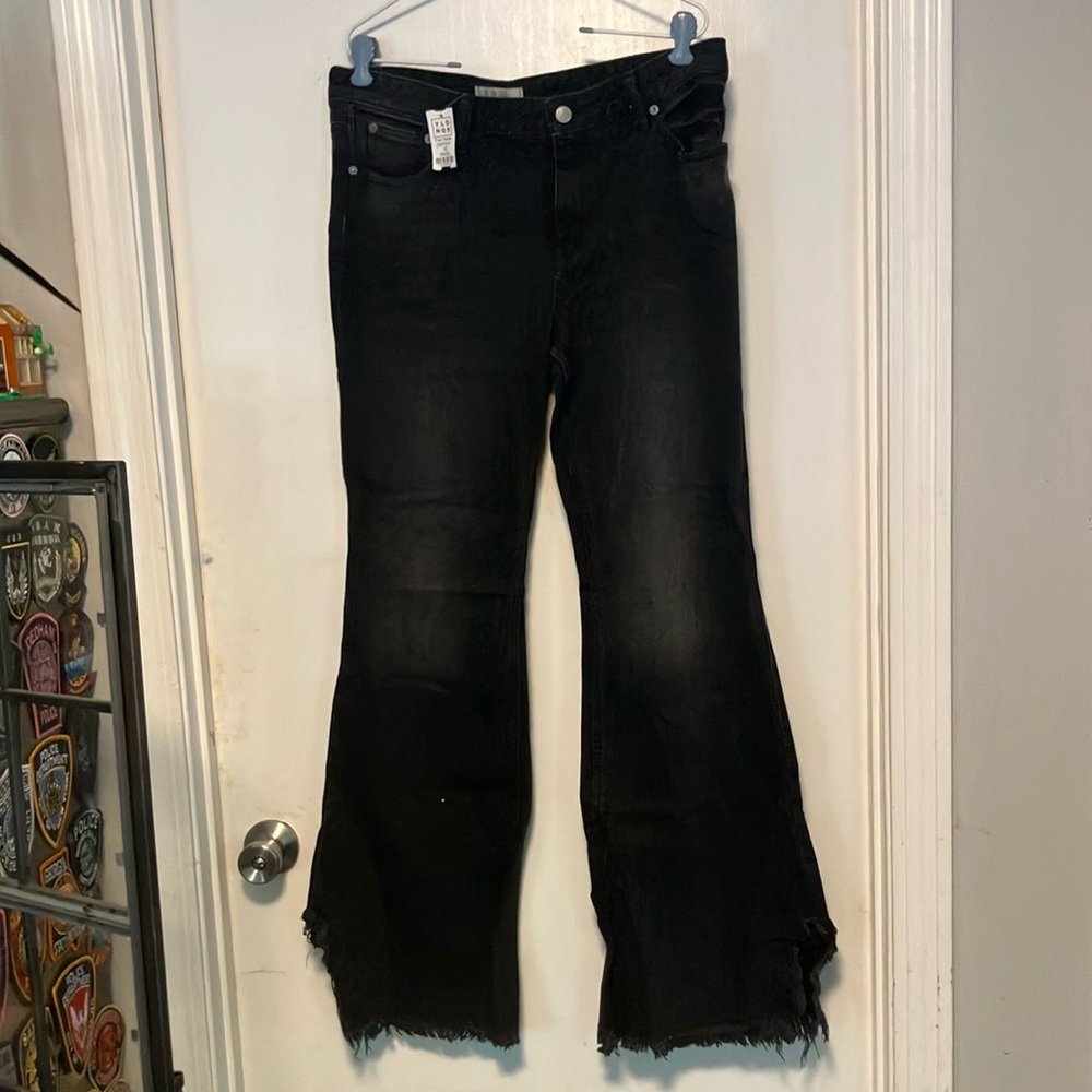 NWT We The Free Black Flare Wide Leg Jeans Frayed Hem Size 30